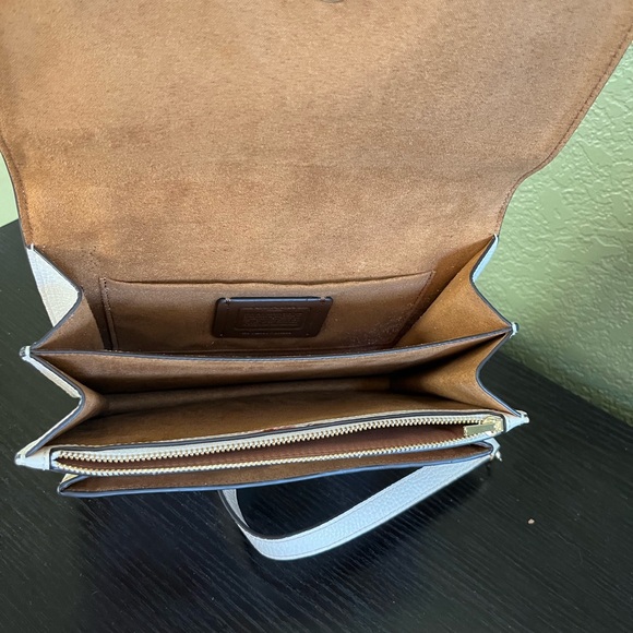 Coach Klare Floral Chain Crossbody - Picture 9 of 10